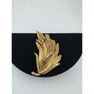 Vintage Signed BSK Gold Tone Leaf Shaped Brooch Pin Textured